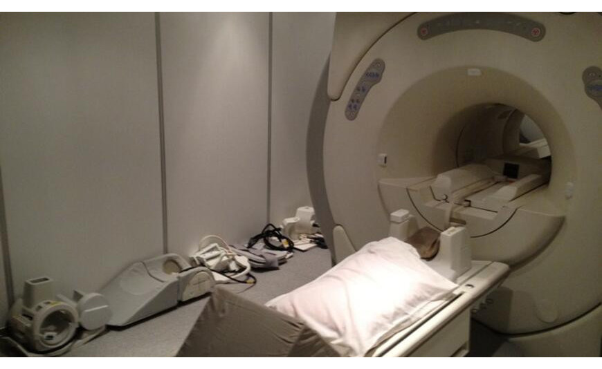 Glyfada (MRI)